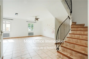 duplex-triplex à la vente -   83560  RIANS, surface 100 m2 vente duplex-triplex - UBI476423006